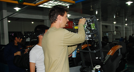 Lukács László – Gyárlátogatás Japán Shanghai 2010